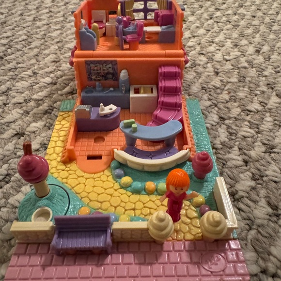Vintage Polly Pocket ice cream shack - Picture 3 of 5